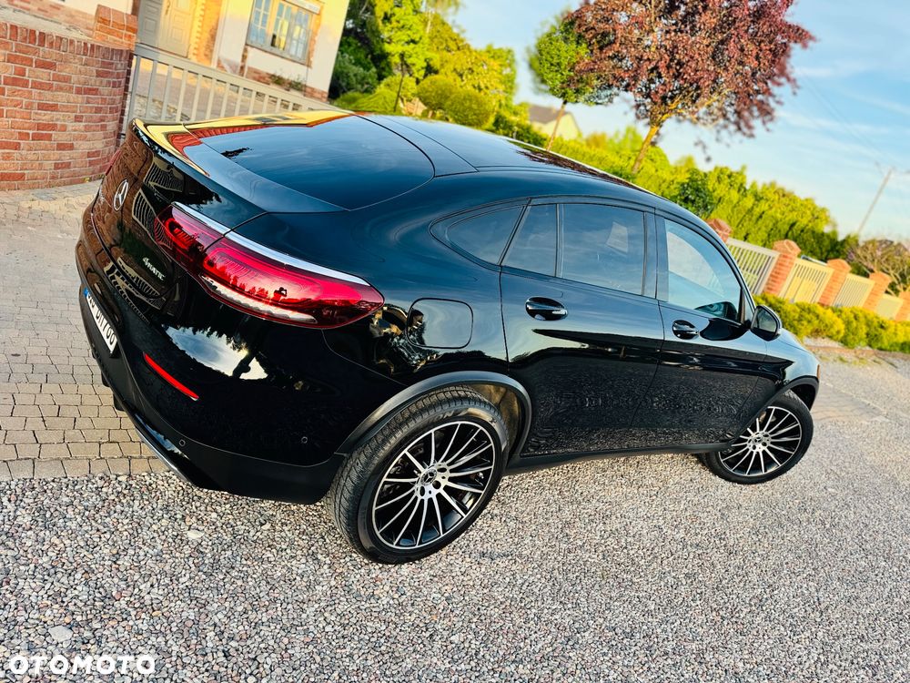 Mercedes-Benz GLC 300 d 4Matic 9G-TRONIC AMG Line Plus - 4