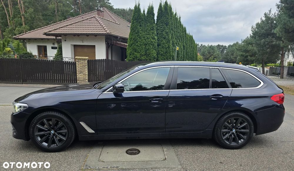 BMW Seria 5 518d mHEV Luxury Line sport - 33