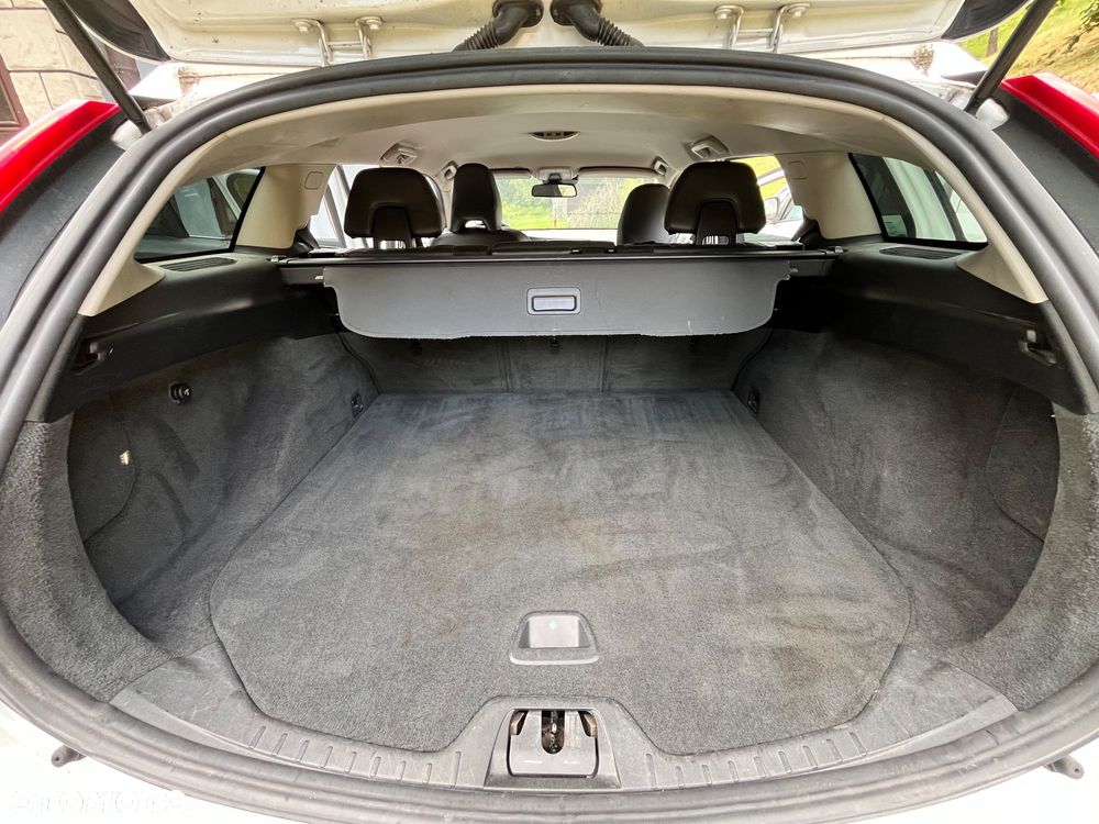 Volvo V60 T4 Kinetic - 13