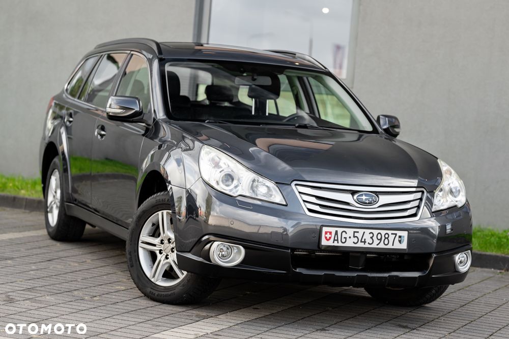 Subaru Legacy 2011 photo 4