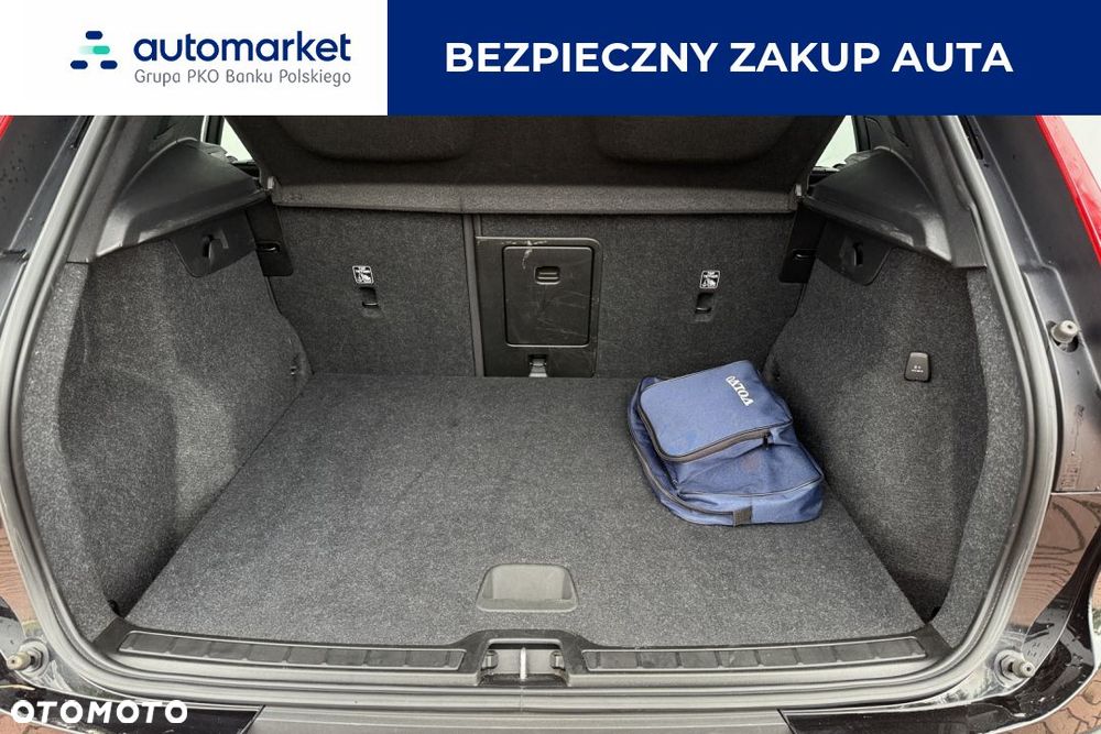 Volvo XC 40 T3 Momentum Pro - 9