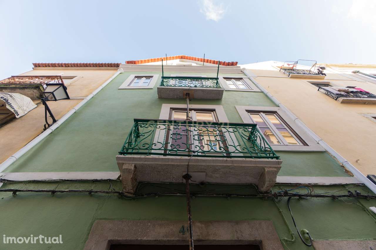 Moderno T0 Remodelado em Setúbal - Oportunidade Única! - Grande imagem: 2/15