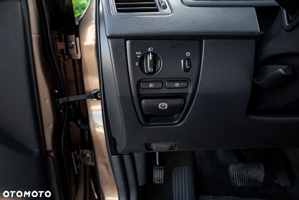 Volvo XC 90 D5 AWD Geartonic RDesign - 30