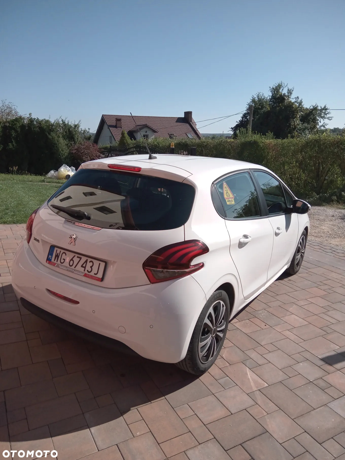 Peugeot 208 1.2 PureTech GPF Signature S&S - 7