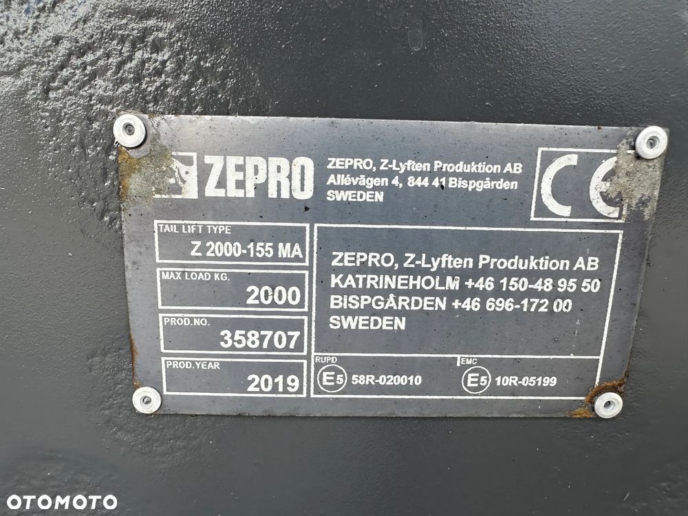 Scania P370 6X2*4 EURO6 + TERMO KING - 30