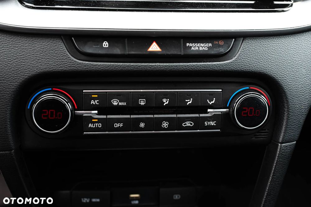 Kia Ceed 1.5 T-GDI Business Line - 14