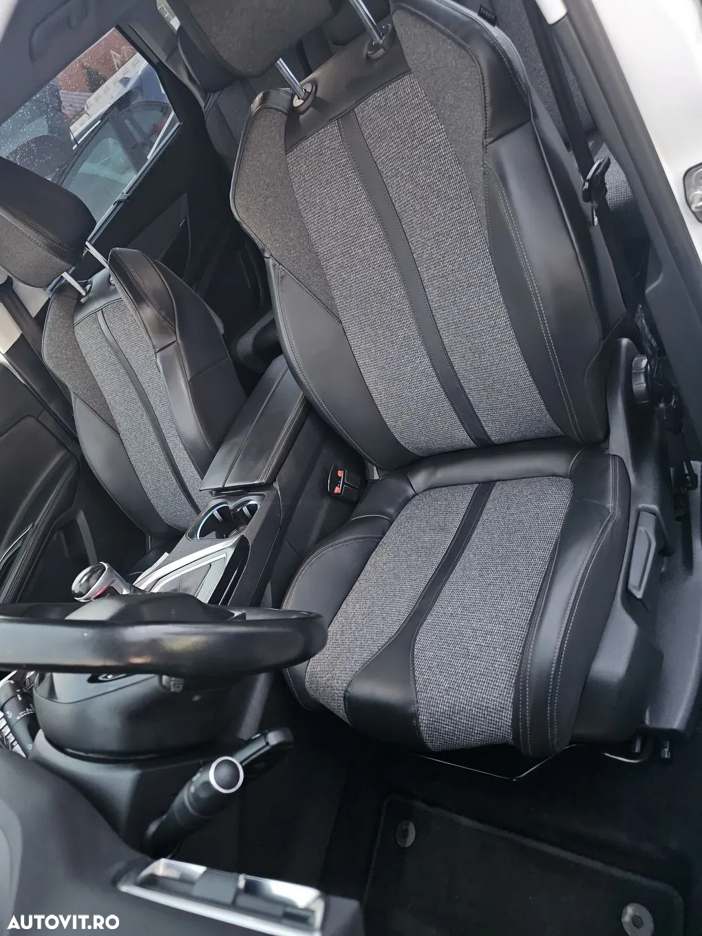 Peugeot 5008 1.2 Puretech Turbo s&s GT-Line - 11