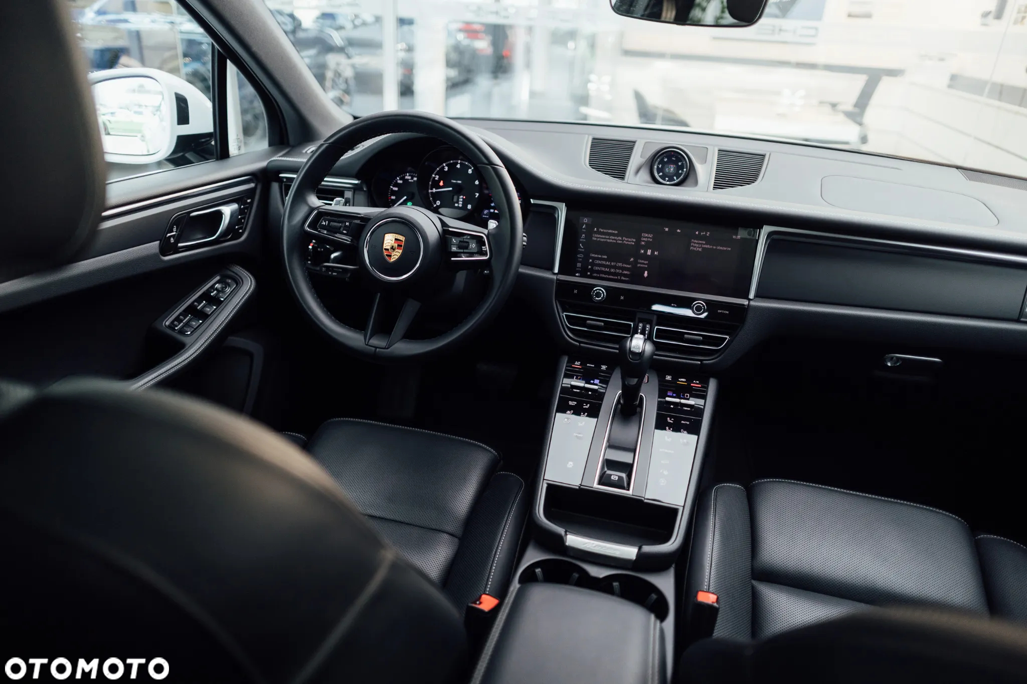 Porsche Macan Standard - 17