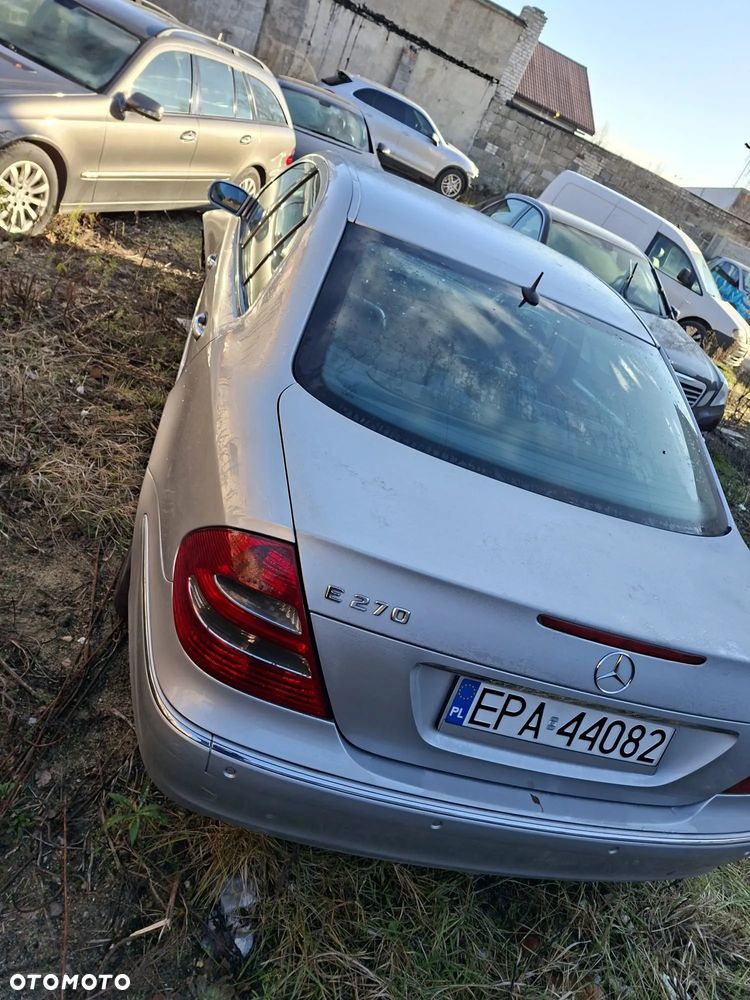 Mercedes-Benz Klasa E 270 CDI Elegance - 15