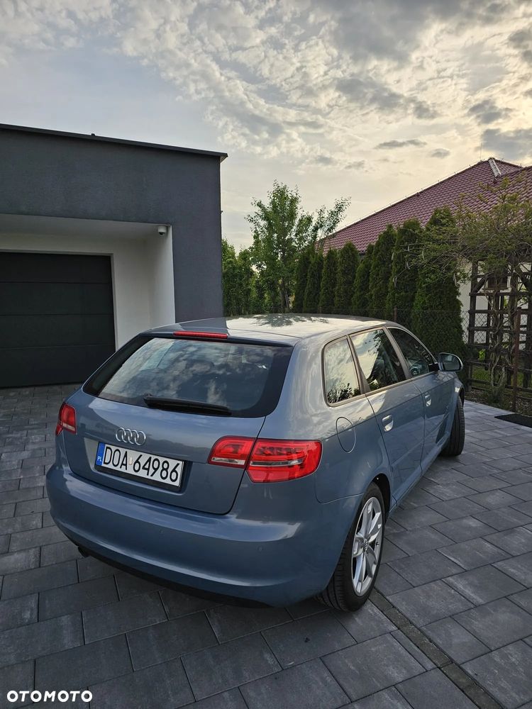 Audi A3 Sportback 2.0 TDI Ambiente - 13