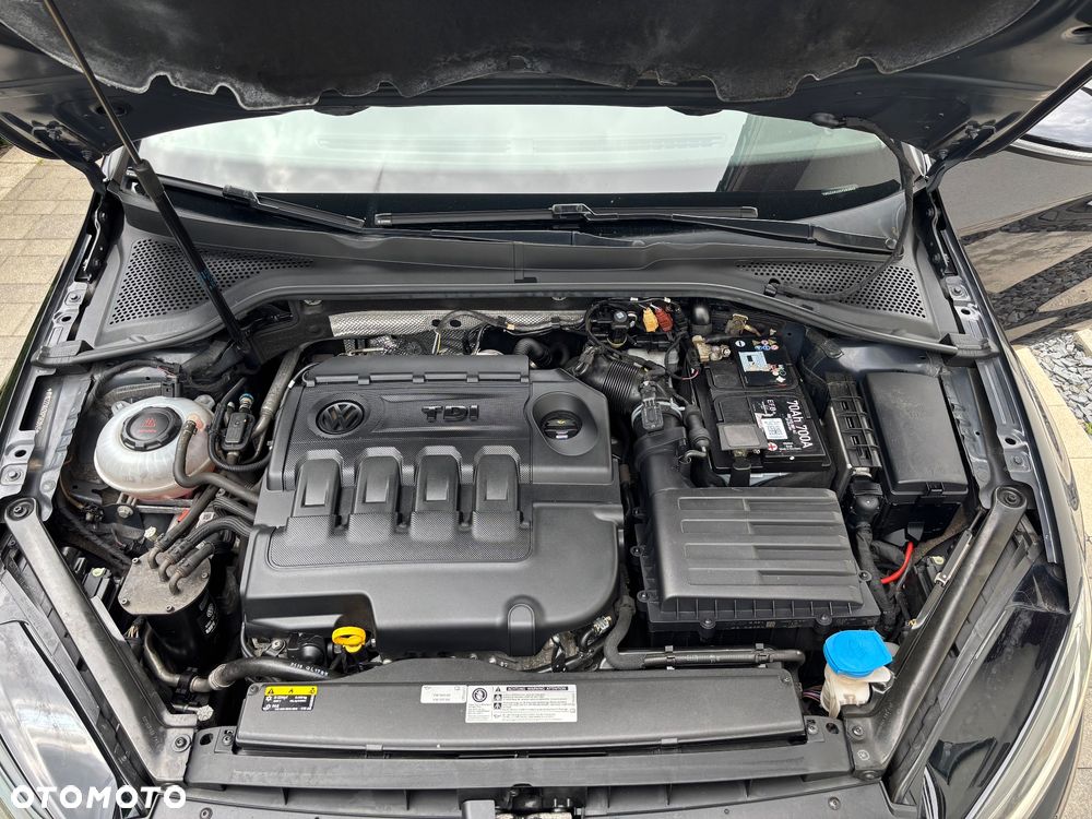Volkswagen Golf - 11