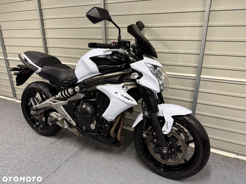 Kawasaki ER - 1