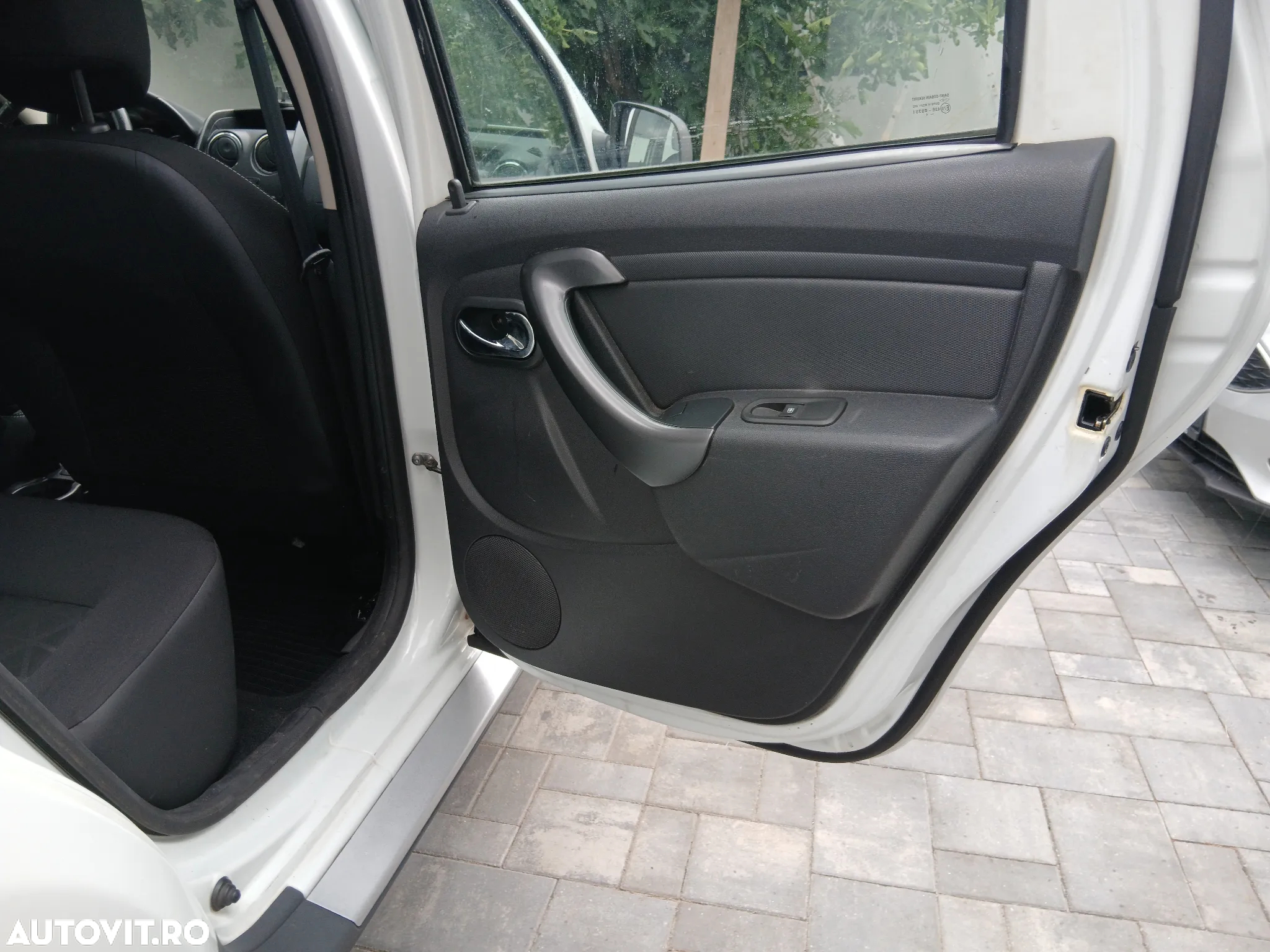 Dacia Duster 1.5 dCi 4x4 Laureate - 16