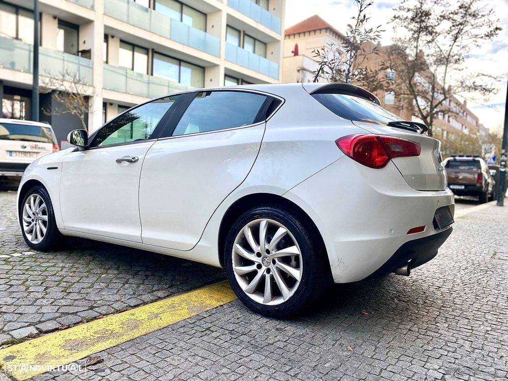 Alfa Romeo Giulietta 1.6 JTDm Corporate - 9