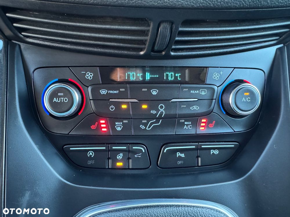 Ford Kuga 1.5 EcoBoost 2x4 Titanium - 27