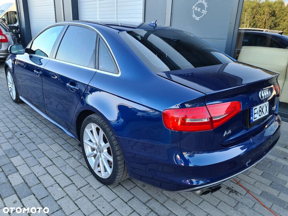 Audi A4 Limousine - 24