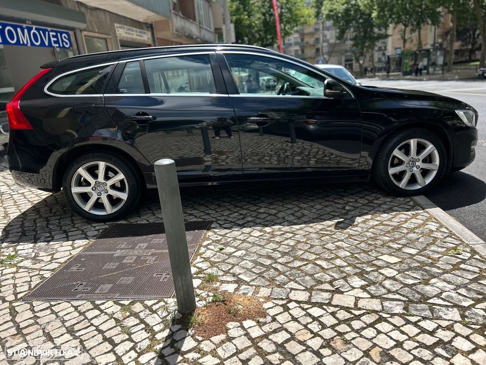 Volvo V60 2.0 D3 Momentum - 10