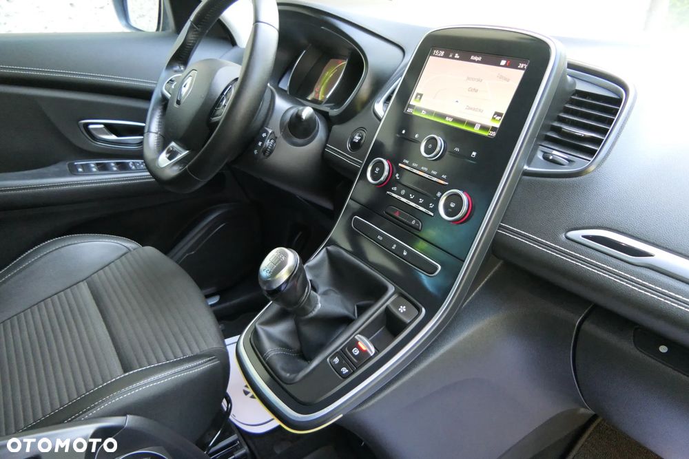 Renault Scenic - 21