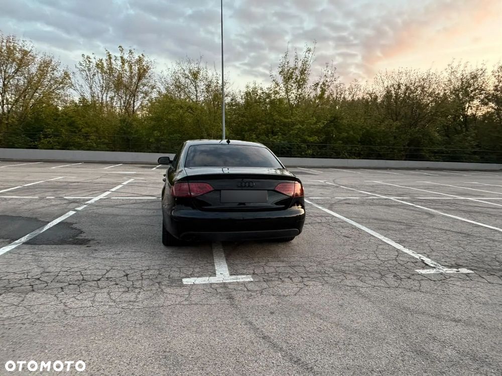 Audi A4 Limousine 2.0 TDI - 7