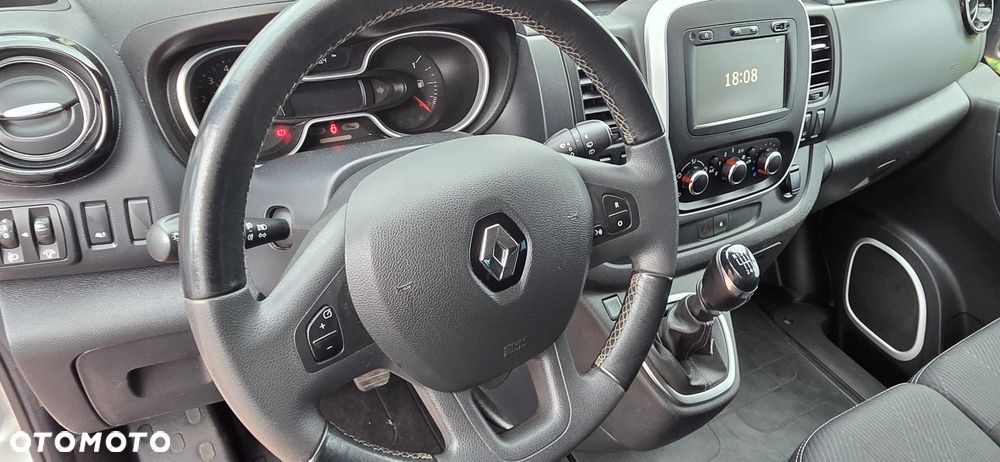 Renault Trafic Grand 2.0 dCi - 7