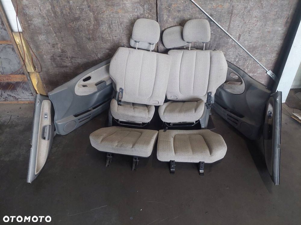 KOMPLET FOTELI LEWY PRAWY PRZÓD + KANAPA TYŁ + BOCZKI SUZUKI GRAND VITARA I - 1