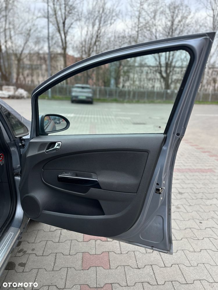 Opel Corsa 1.2 16V Enjoy - 17