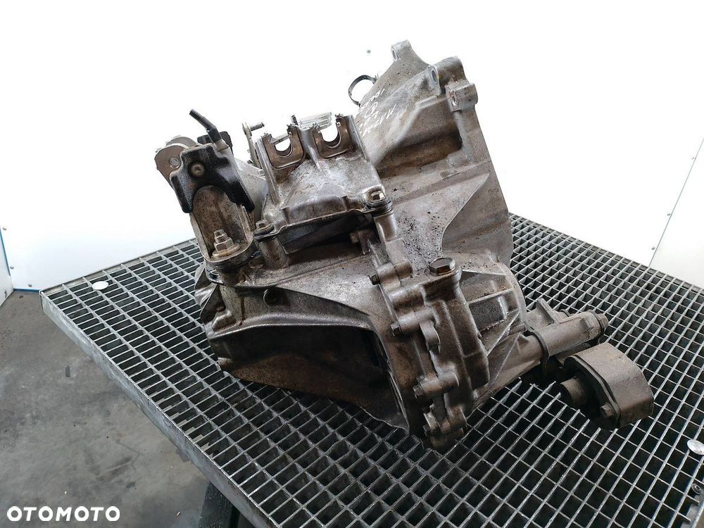 SKRZYNIA BIEGÓW MANUALNA MAZDA 3 III 2.0 16V - 5