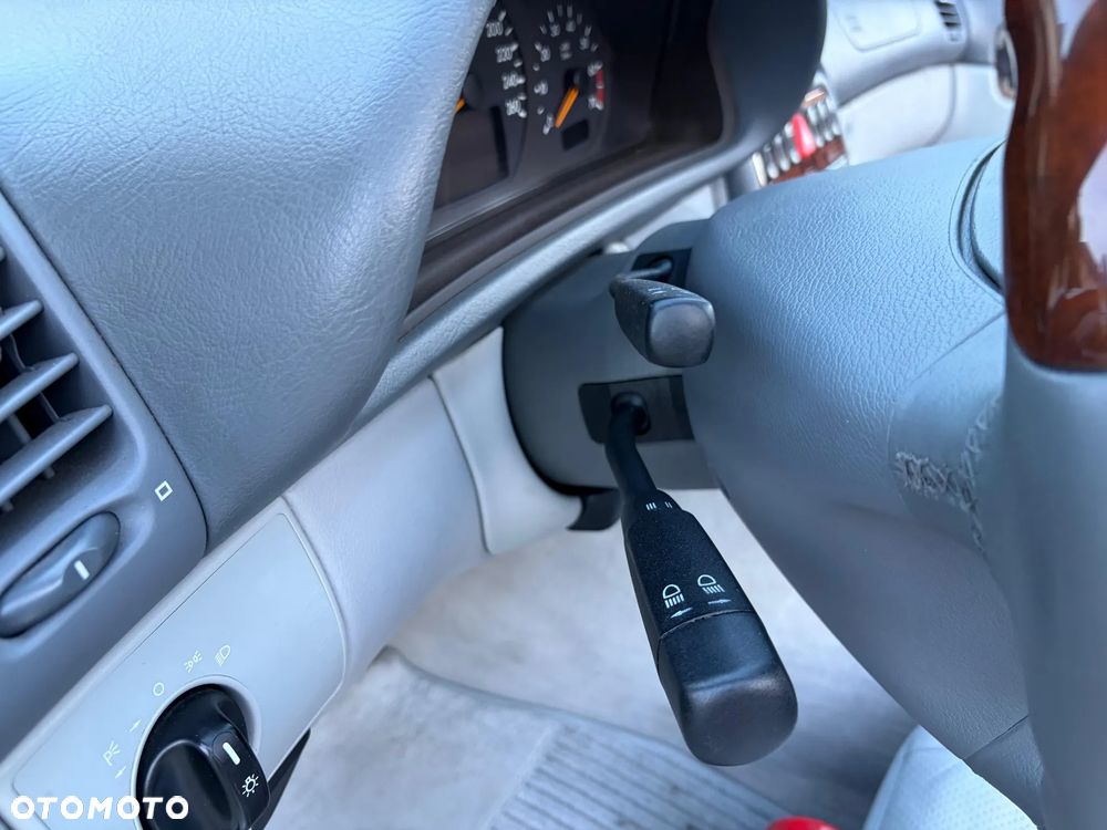 Mercedes-Benz CLK - 13