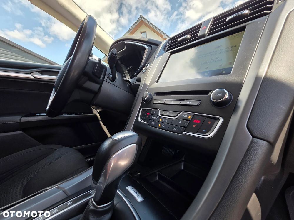 Ford Mondeo 2.0 TDCi STart-Stopp PowerShift-Aut Titanium - 18