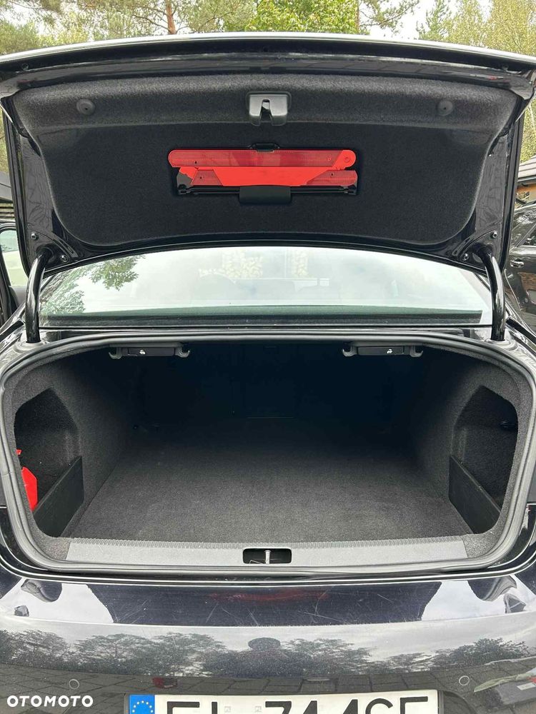 Volkswagen Passat 1.4 TSI Comfortline - 28
