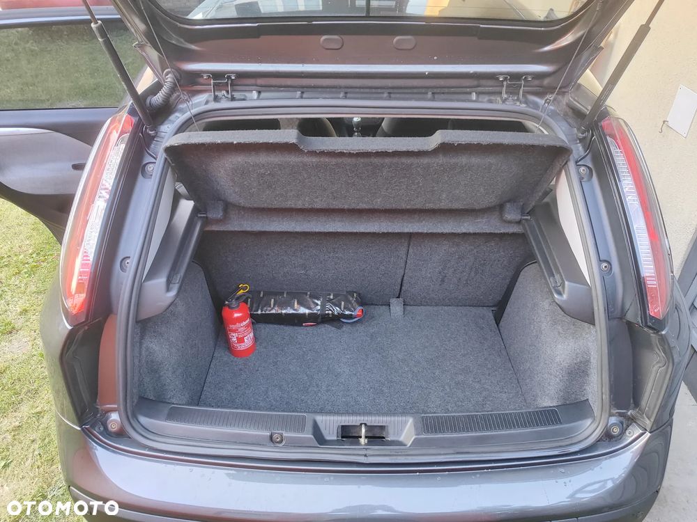 Fiat Punto Evo 1.4 8V Estiva Blue&Me Euro5 - 13