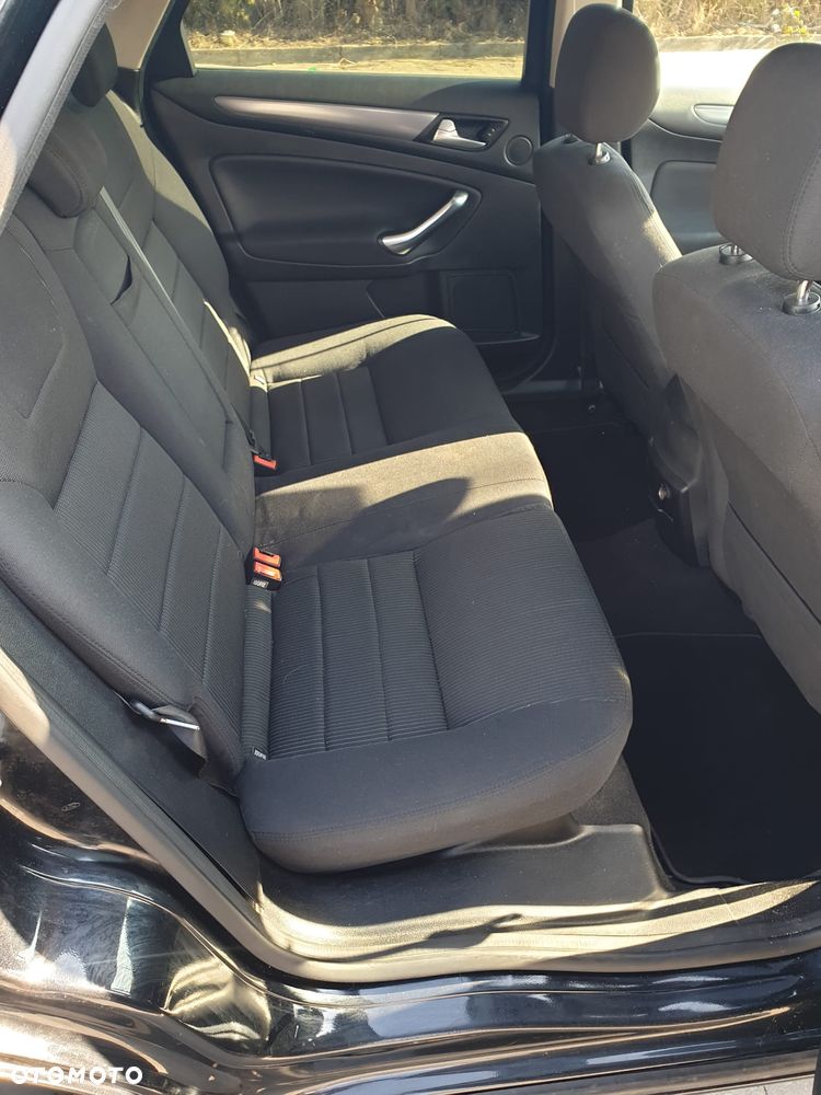 Ford Mondeo 2.0 TDCi Titanium - 17