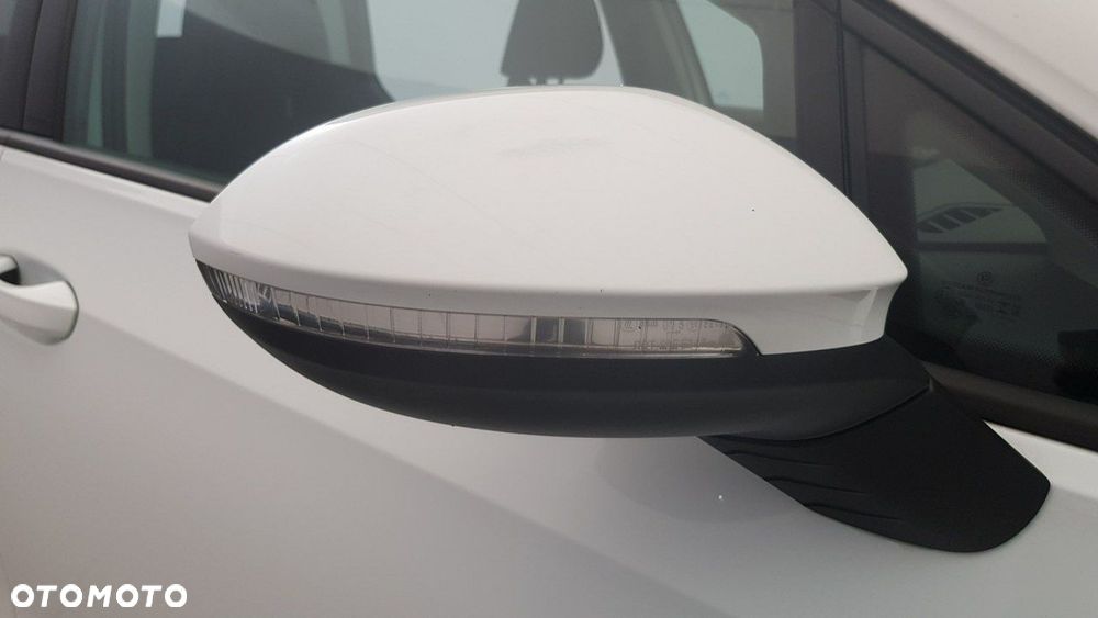 Volkswagen Golf - 17