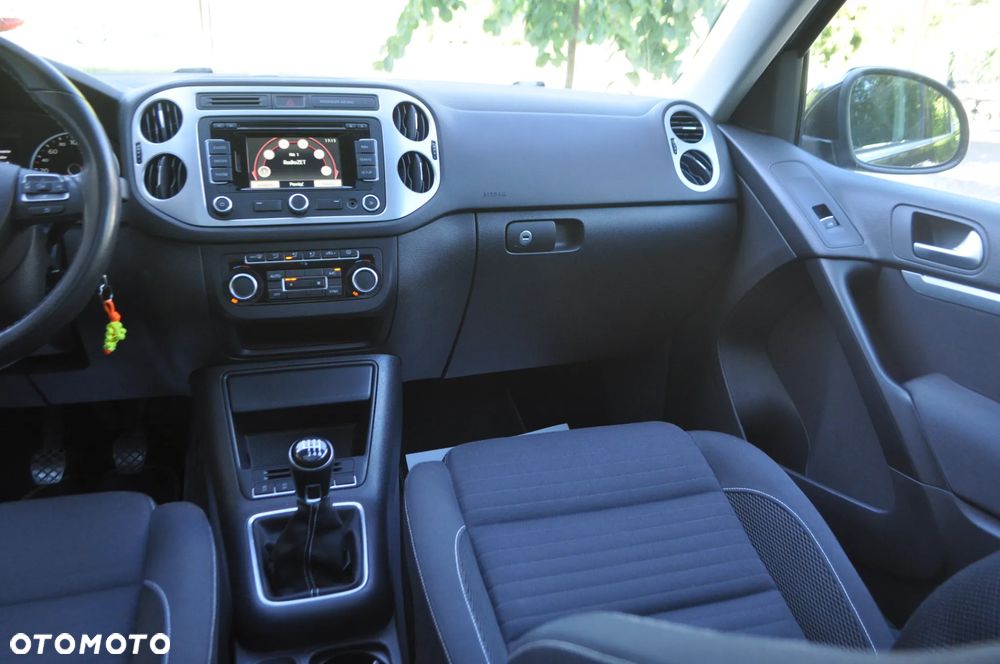 Volkswagen Tiguan 2.0 TDI DPF BlueMotion Technology Cup Sport & Style - 25