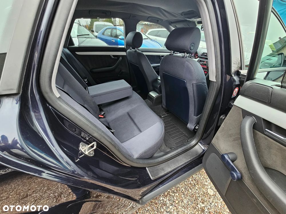 Audi A4 Limousine 2 - 6