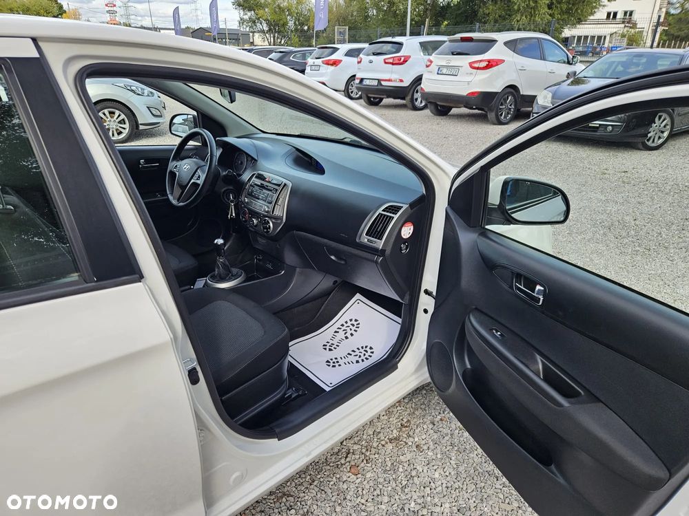 Hyundai i20 1.25 Comfort - 20
