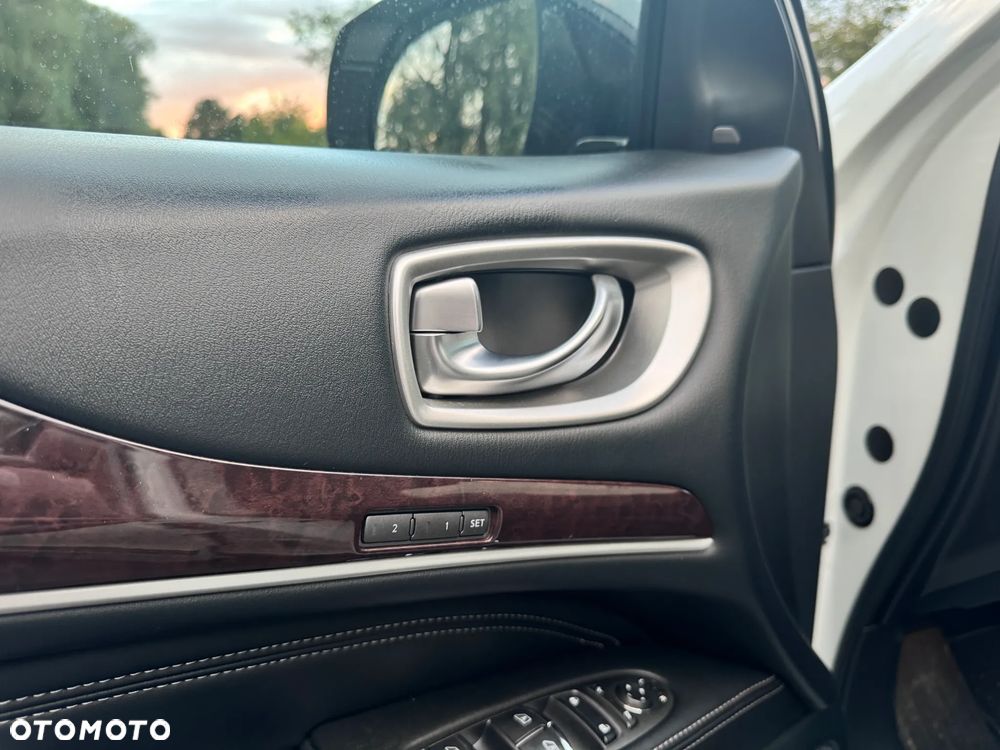 Infiniti QX60 3.5 Hi-Tech - 36