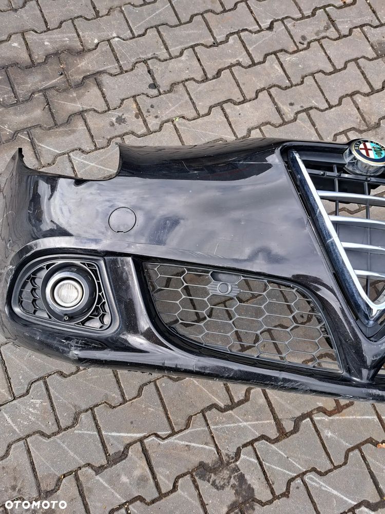 Alfa Romeo Giulietta zderzak przedni czujniki parkowania - 3