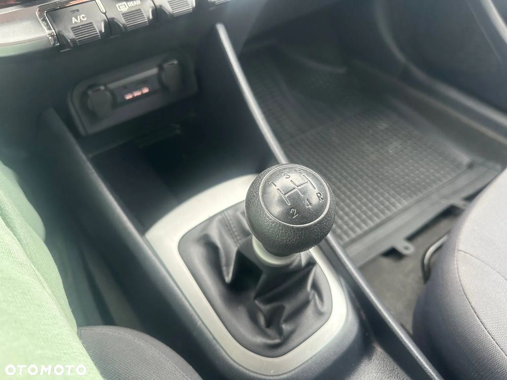 Kia Rio 1.2 Edition 7 - 12