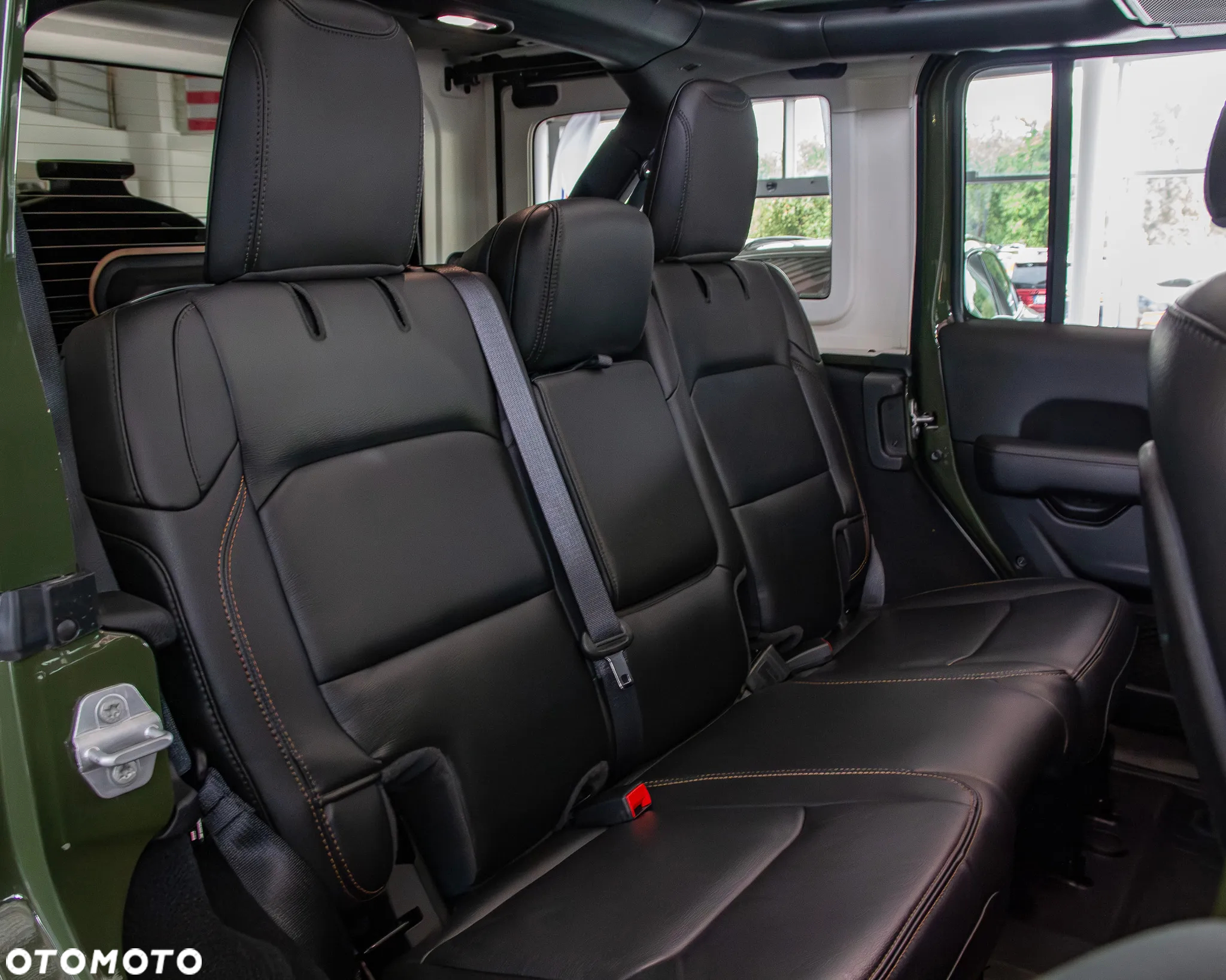Jeep Wrangler - 16