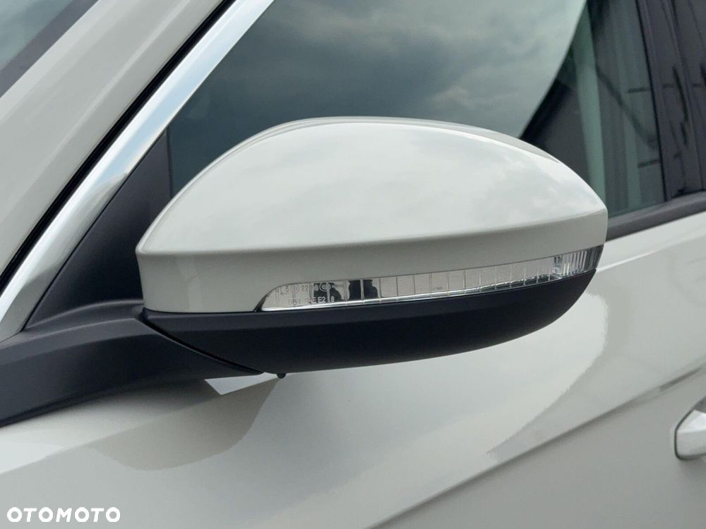 Volkswagen T-Roc 1.5 TSI Life - 10