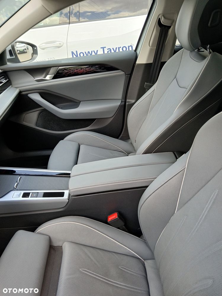 Volkswagen Passat - 15