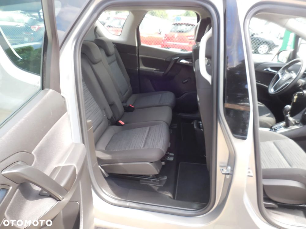 Opel Meriva - 11