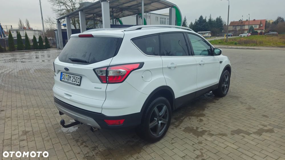 Ford Kuga - 8
