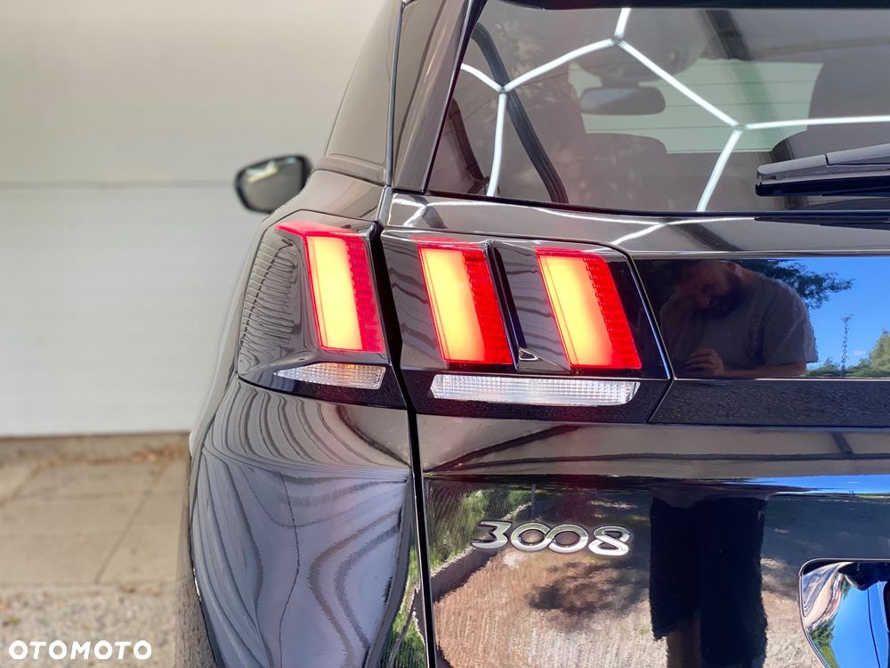 Peugeot 3008 BlueHDi 180 Stop & Start EAT8 Allure - 17