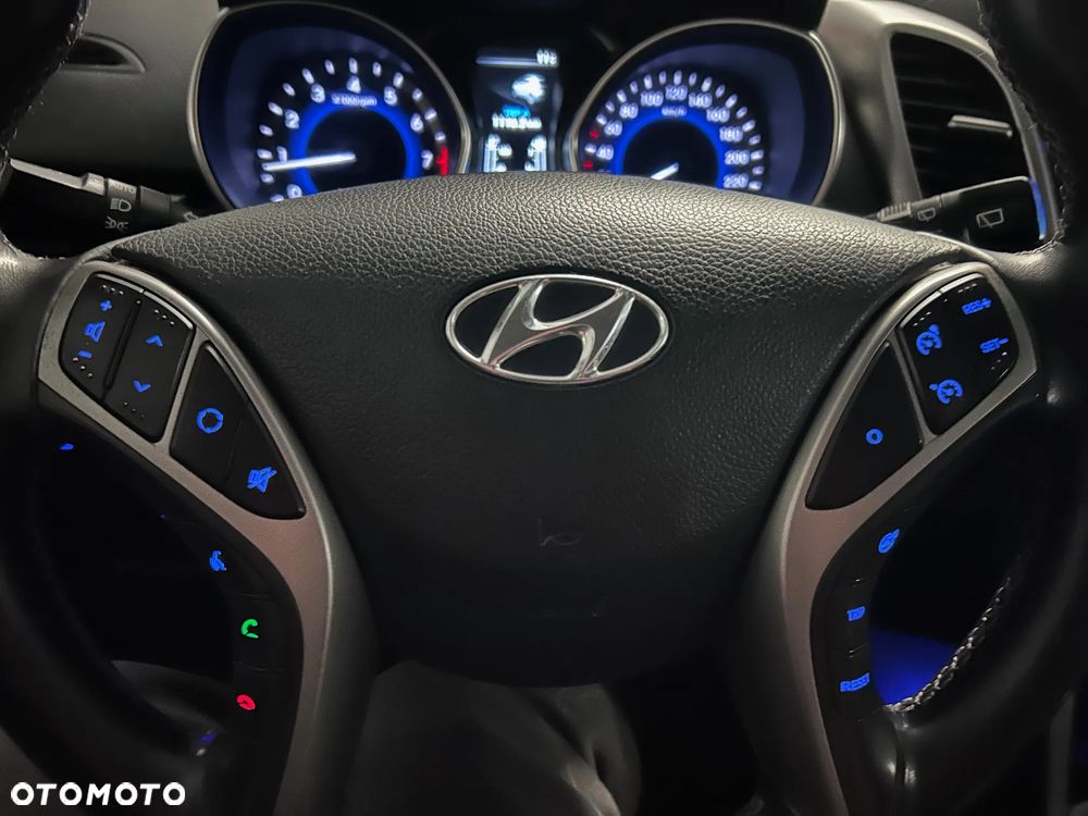Hyundai i30 blue Kombi 1.6 GDi Style - 13