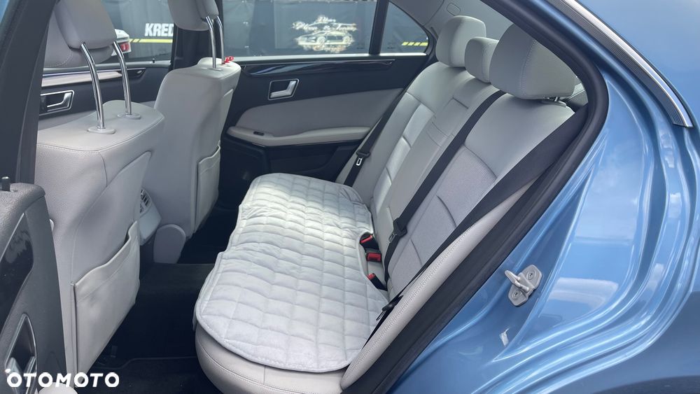 Mercedes-Benz Klasa E 350 CDI 4-Matic BlueEff Elegance - 23