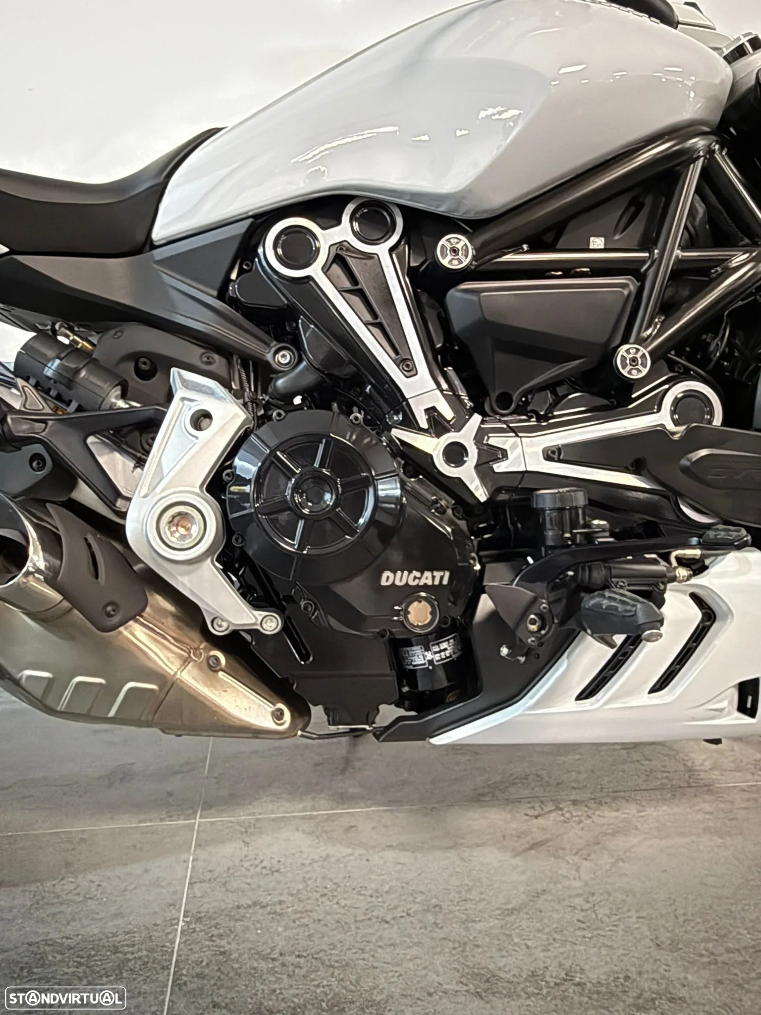 Ducati Diavel - 4