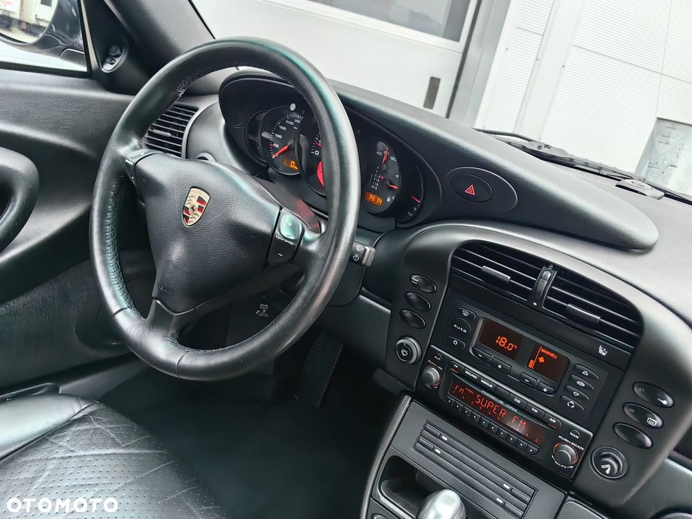 Porsche 911 - 12
