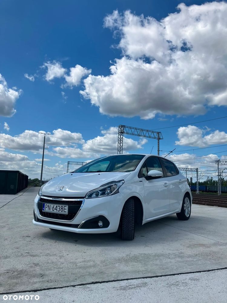 Peugeot 208 1.2 PureTech GPF Signature S&S - 2